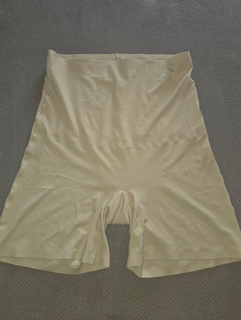 Dress Barn The Secret Agent nude shapewear shorts in women's size 1X